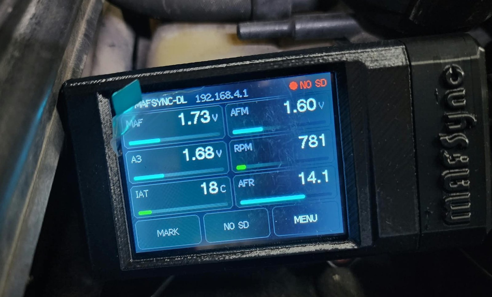 DL-6 display showing live MAF, AFM, RPM, IAT and AFR readings